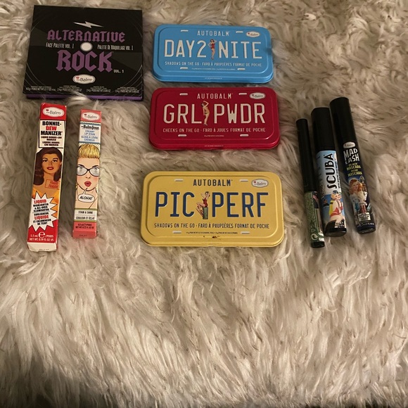 TheBalm 4 eyeshadow/blush pallets eyeliner 2 mascara liquid highlighter lip balm - Picture 2 of 2
